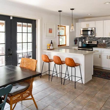 伯克利斯普林斯Hot Tub Charming & Chic Mountain Gem On Sleepy Creek别墅 外观 照片