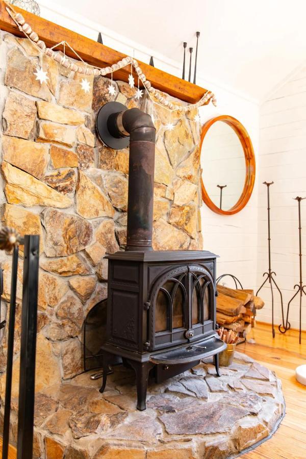 伯克利斯普林斯Hot Tub Charming & Chic Mountain Gem On Sleepy Creek别墅 外观 照片