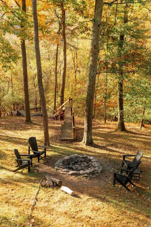 伯克利斯普林斯Hot Tub Charming & Chic Mountain Gem On Sleepy Creek别墅 外观 照片