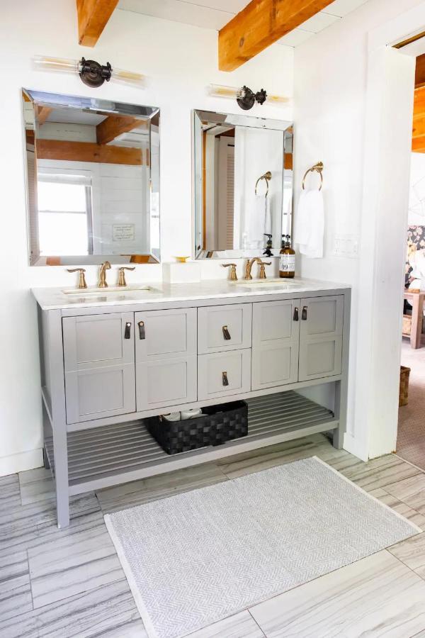 伯克利斯普林斯Hot Tub Charming & Chic Mountain Gem On Sleepy Creek别墅 外观 照片